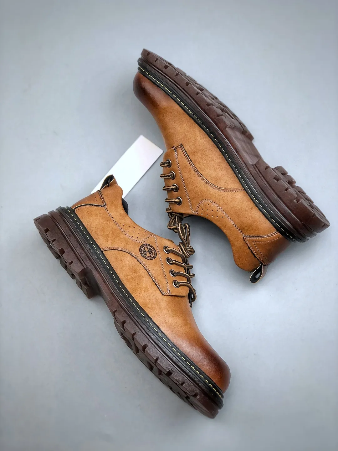 Local pick up 💰520 Support store Timberland/Timberland classic 25ss new low-top classic re-engineered brand new upgrade Guangdong factory quality original box original packaging The fabric is made of Italian top frosted cowhide with anti-odor and anti-corrosion genuine leather latex insoles to give you a perfect wearing experience quality and durable, a must-have for sportsmen Specially designed to handle handsome high-quality feet with first-class feel Exclusive supply Official product number: TB23066 Size: 38-44